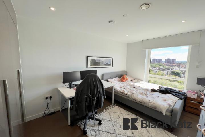 Contemporary apartment with views of the cityscape & concierge service   Stock House, Wansey Street, Elephant and Castle